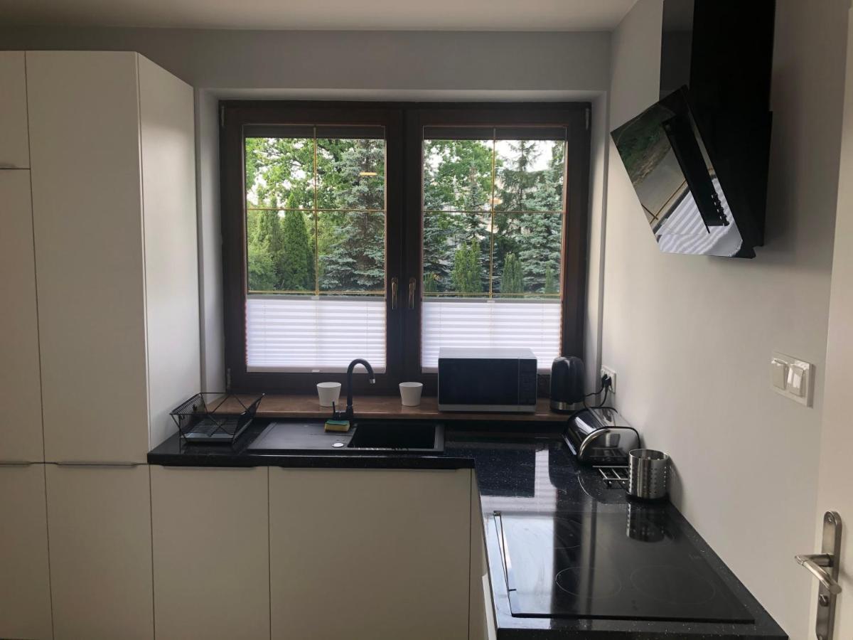 Klimatyzowane Apartamenty I Pokoje Przy Targach Kielce Eksteriør bilde